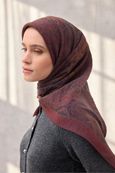 Silk Home وشاح فيسكوز فيلورا للفصول الأربعة بنمط مختلط بلون البرقوق الداكن 90×90