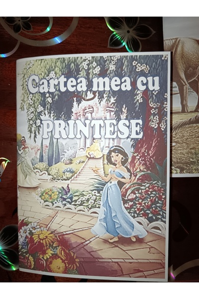 MARİ Personalized coloring book with princesses