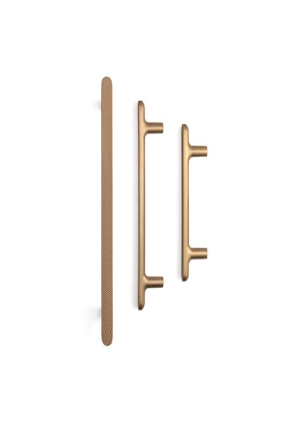 System 4742 Modern Tırtıklı Kulp Şampanya Saten Renk 128 mm (iki delik arası mesafe)