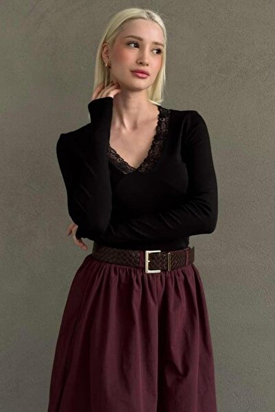 Seeh Black V-Neck Lace Women's Blouse Sh347