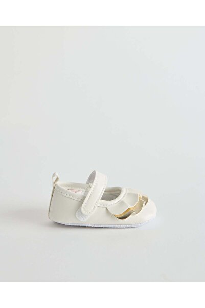 REDTAG White Single Velcro Baby Pram Shoe