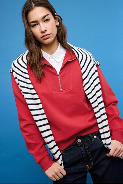 Stradivarius High-neck sweatshirt with zip