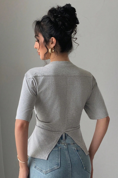 Tarz Cool Γυναικεία μπλούζα/μπλουζάκι με κοντό μανίκι σε γκρι χρώμα εφαρμοστό