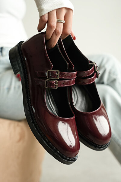 Riventa Kadın Bordo Çift Tokalı Klasik Ayakkabı – Günlük Casual, Rugan Görünümlü