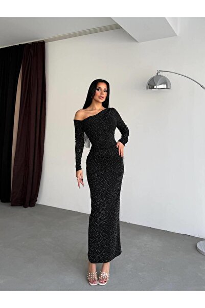 Coral Düşük Omuz Taşlı Dökümlü Elbise 7602 Siyah
