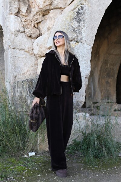 bytugcekaya Bitter Brown Velvet Triple Zipper Suit