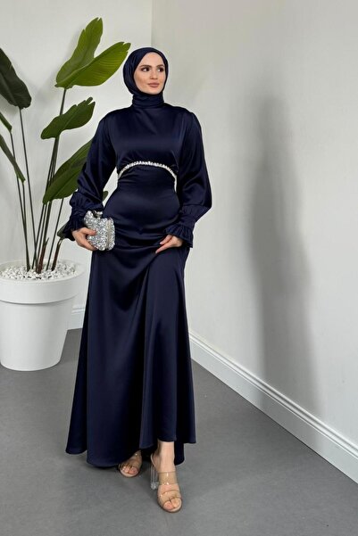 MERVEN AKYÜZ Silvana Beli Taşlı Arkası Büzgülü Abiye Lacivert