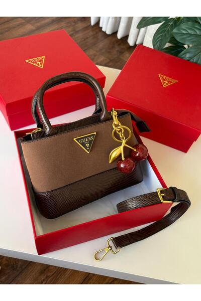 GGGG Bags with their accessories