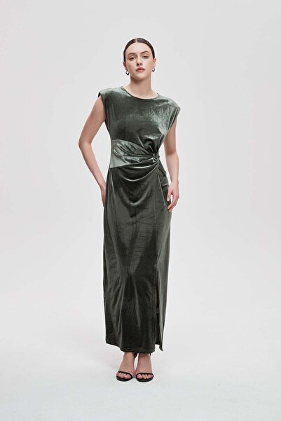 Nichii Sleeveless Solid Long Dress