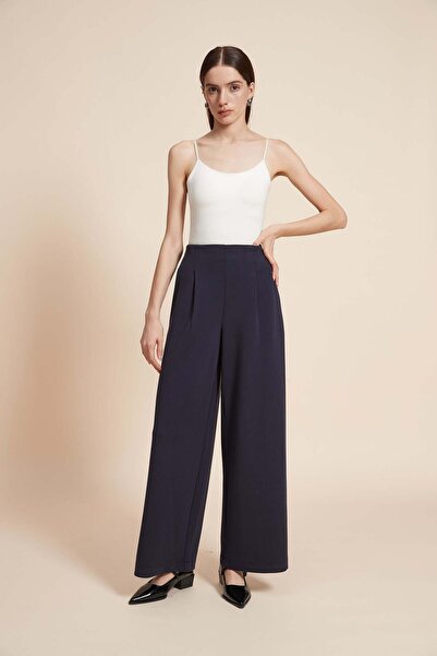 Yola بنطال طويل أرجل واسعة بلون موحد