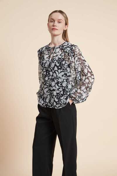 Yola Plain Long Patterned Waist Top