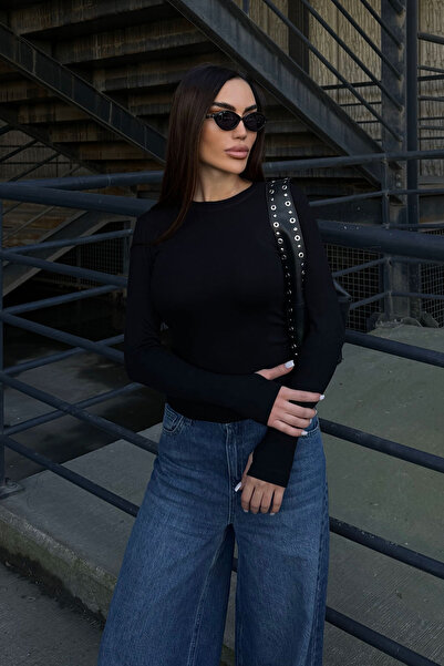 bacc Black Crew Neck Finger Detail Ultra Soft Fabric Blouse Bcdf-25B0001