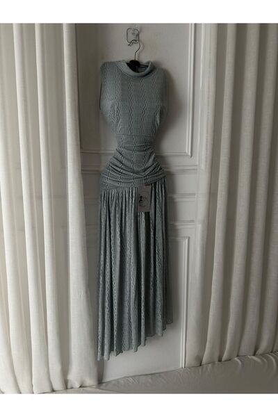 Genenic Soft lace holiday dress