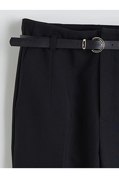 LC Waikiki Beli Kemerli Dar Fit Women's Pleated Trousers