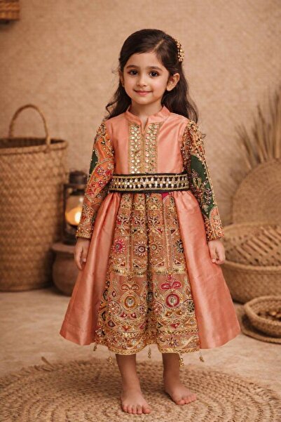 La reina petite فستان شعبي خوخي مع حزام من لارينا بتيت