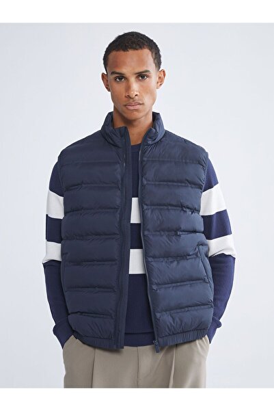 LC Waikiki LCW Vision Standard Fit Stand Collar Men's Inflatable Vest