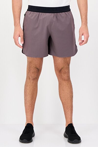 Under Armour شورت رياضي رجالي برباط، لون برقوقي دافئ