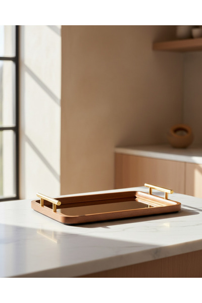 REDTAG صينية تقديم مستطيلة من الخشب البني بقاعدة معدنية ذهبية (متوسطة)