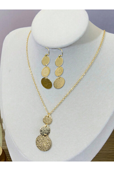 Take Two By Styli طقم عقد وأقراط ذهبي اللون بتصميم هندسي على شكل قرص