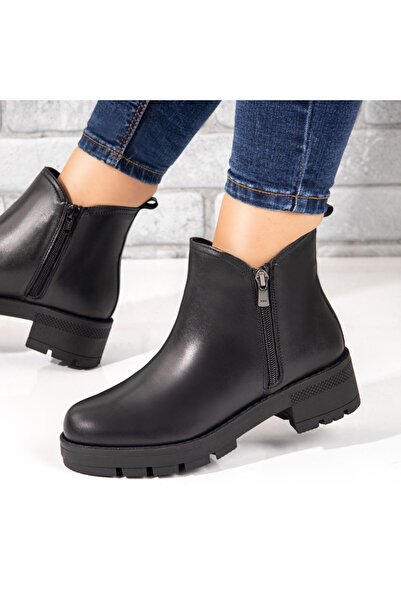 Modlet.ro Women's black short boots with zippers made of leather MOD05613