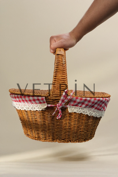 VETRİN Sentetik Hasır Oval Kapaklı Piknik Sepeti