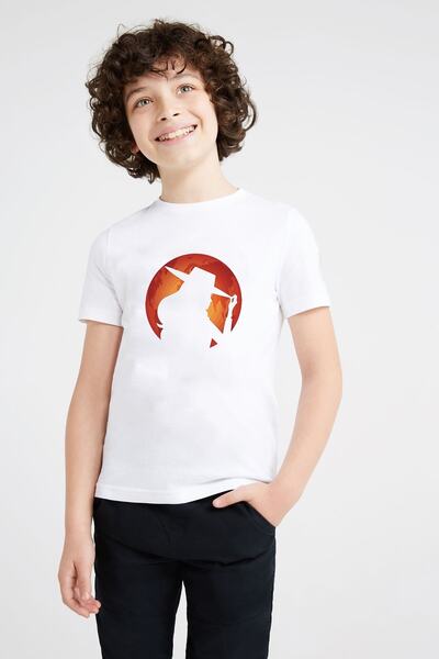 QIVI Παιδικό λευκό μπλουζάκι Carmen Sandiego Red Circle με στάμπα Unisex