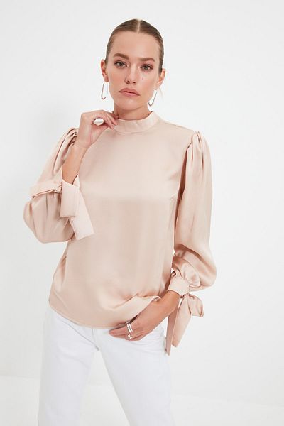 Trendyol Collection Πέτρινη γραβάτα Λεπτομερής υφασμένη μπλούζα TOFAW19FG0082