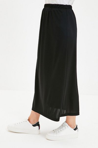 Trendyol Modest Fusta de căptușeală tricotată neagră TCTAW22EE0018