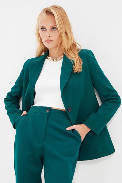 Trendyol Collection Grüne, übergroße Blazerjacke mit gewebtem Futter und Knöpfen TWOAW22CE0294