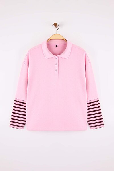Trendyol Curve Rosafarbenes Sweatshirt mit Polokragen und gestreiften Ärmeln ...