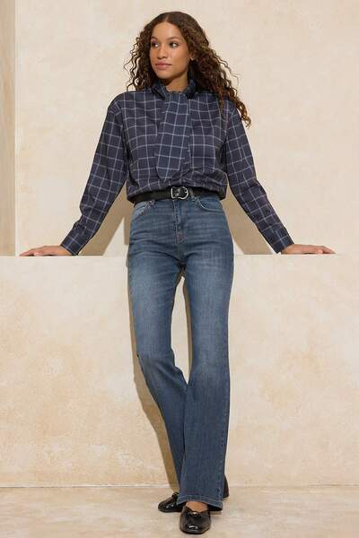Trendyol Collection Blaue Regular-Waist-Jeans mit bequemem, dehnbarem, ausges...
