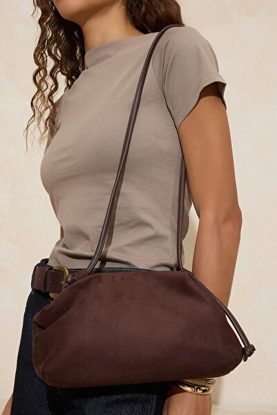 TRENDYOL SHOES Dunkelbraune Damen-Umhängetasche aus Wildleder mit Magnetversc...