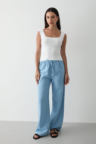 JASTE Kadın Ekru Kolsuz Kalın Askılı Kare Yaka Triko Atlet