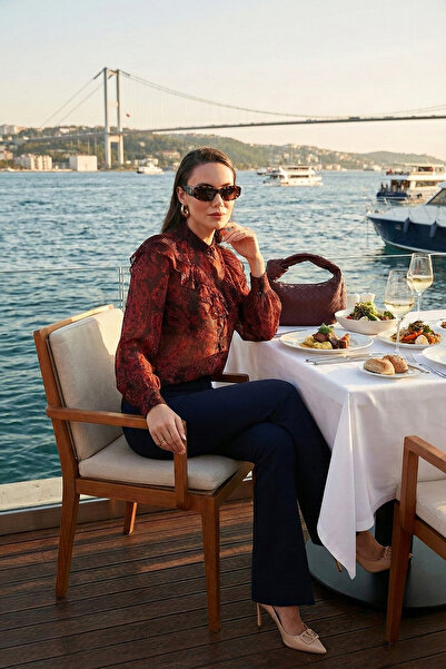 Lela Patterned Standard Fit Judge Collar Chiffon Shirt 611Go00334