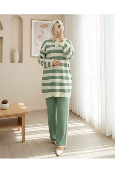 Modamorfo طقم تريكو مخطط سميك بأزرار على الرقبة - أخضر