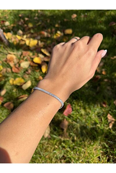 Luseda سوار نسائي فضي اللون من حجر الباجيت VIP مقاس 17+2 سم قابل للتعديل