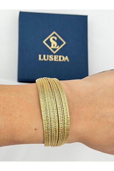 Luseda VIP Çok Sıralı Çizgi Dokulu Ayarlanabilir Gold Geniş Kelepçe Bileklik