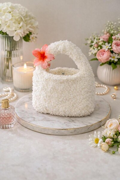 PİNKBAG حقيبة باجيت مصنوعة يدويًا من القطيفة