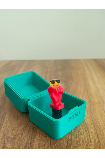 HobiHub 3D içinden Nah El haraketi çıkan /Yaylı Nah Kutusu - OTOMOTİK DEĞİLDİR EL İLE AÇILIR