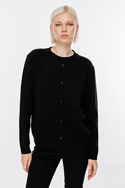 TUİS Стильний светр на ґудзиках