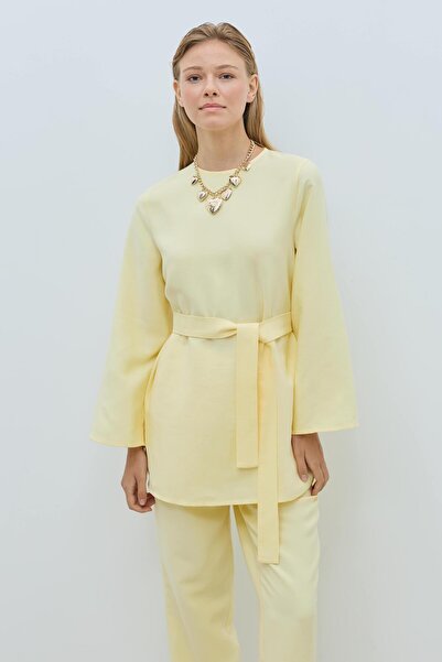 Mahal بلوزة تانسل بحزام بود