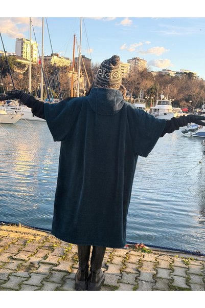 SOLENROSA Welsoft Fleece Towel Poncho