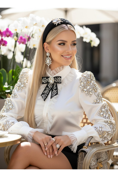 pegu baby collection Arili Velvet Crystal Glass Stone Special Design Wide Crown