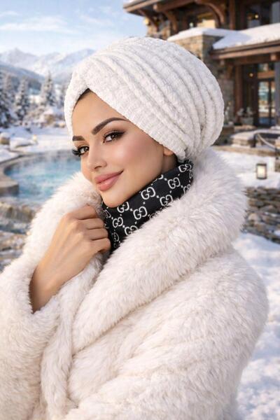 Aişe tesettür Kırık Beyaz Büzgülü Salaş Bone