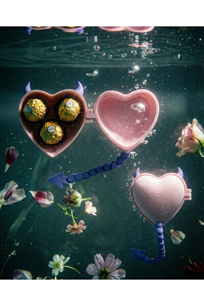 Epic Crafting Cutie Cadou "Devilish Heart Box" – Design Unic cu Coadă Articulată