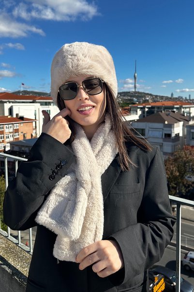 Mollycrush Women's Beige Plush Fur Scarf Hat Set |   Premium Winter