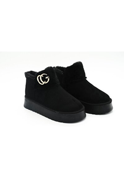 Luvesta Shoes حذاء قصير بتفاصيل مشبك باللون الأسود