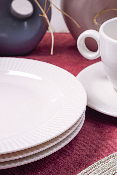 Heda Porselen طقم كيك وطبق حلوى بورسلين 18 سم من إليف - تصميم أنيق وعصري مكون...