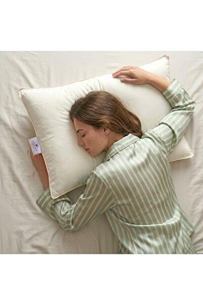 Penelope Seria Imperial Luxe - Pernă din bumbac umplută cu microfibră 100%