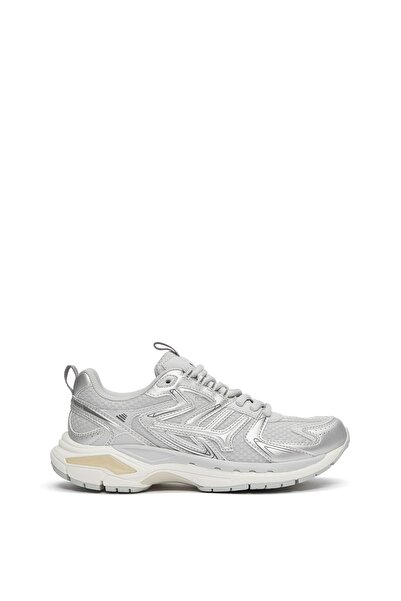 Pull & Bear Sneakers Often 02